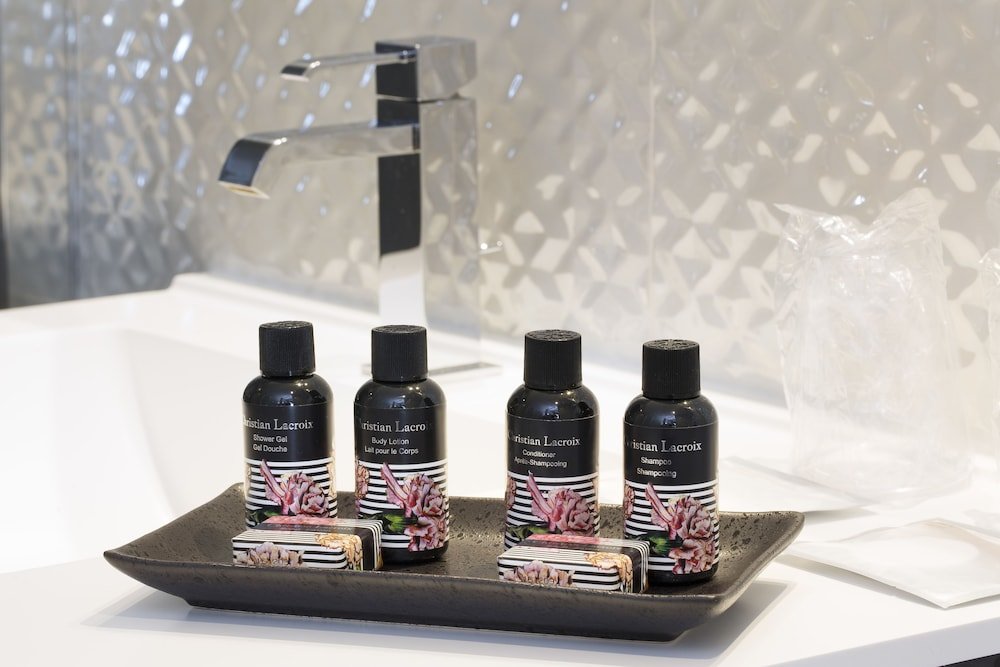 Фото Hotel Elysees 8