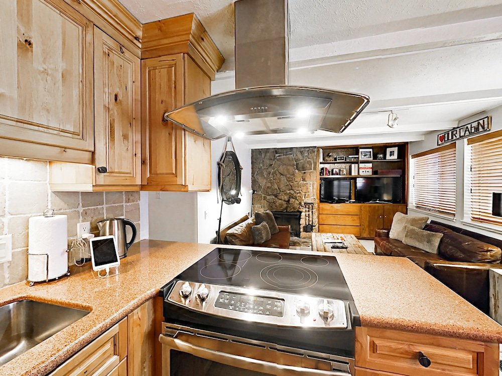 Фото 940 Waters Ave Condo Unit 101 - 2 Br condo by RedAwning