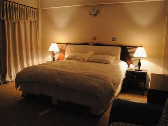 Фото De Leopol Hotel