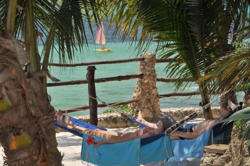 Фото Bahari Dhow Beach Villas