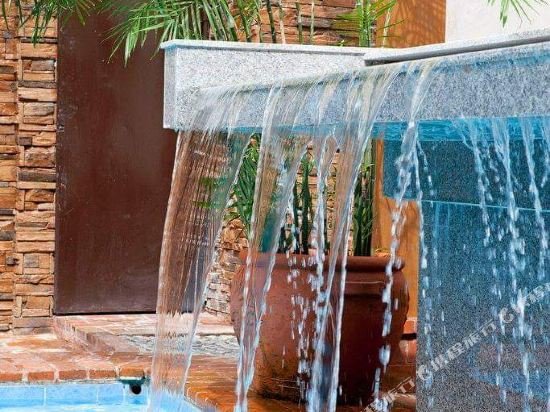 Фото Arzo Hotel Manila