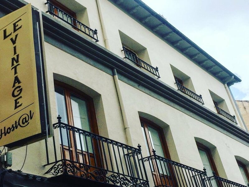 Гостиница Hostal Le vintage в Авиле