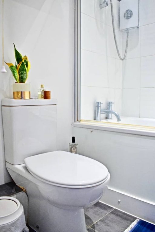 Фото Comfortable Central 1 Bedroom Flat