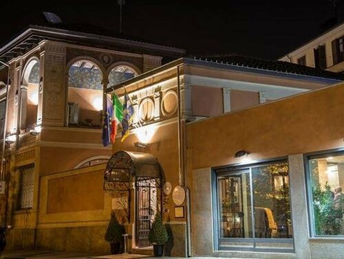 Внешний вид отеля Hotel dei Pittori в Турине, фото 5