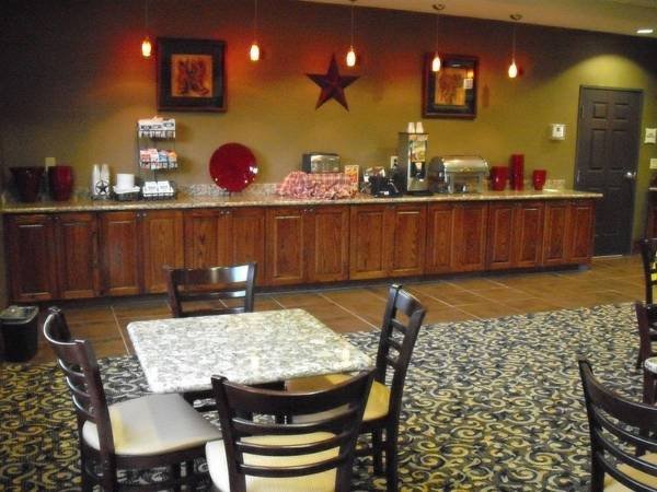 Фото La Quinta Inn & Suites by Wyndham Fort Worth Ne Mall