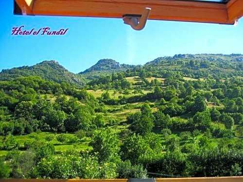 Гостиница Hotel Rural El Fundil