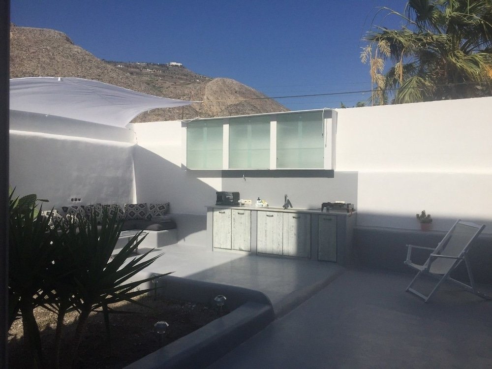 Фото Thira Santorini