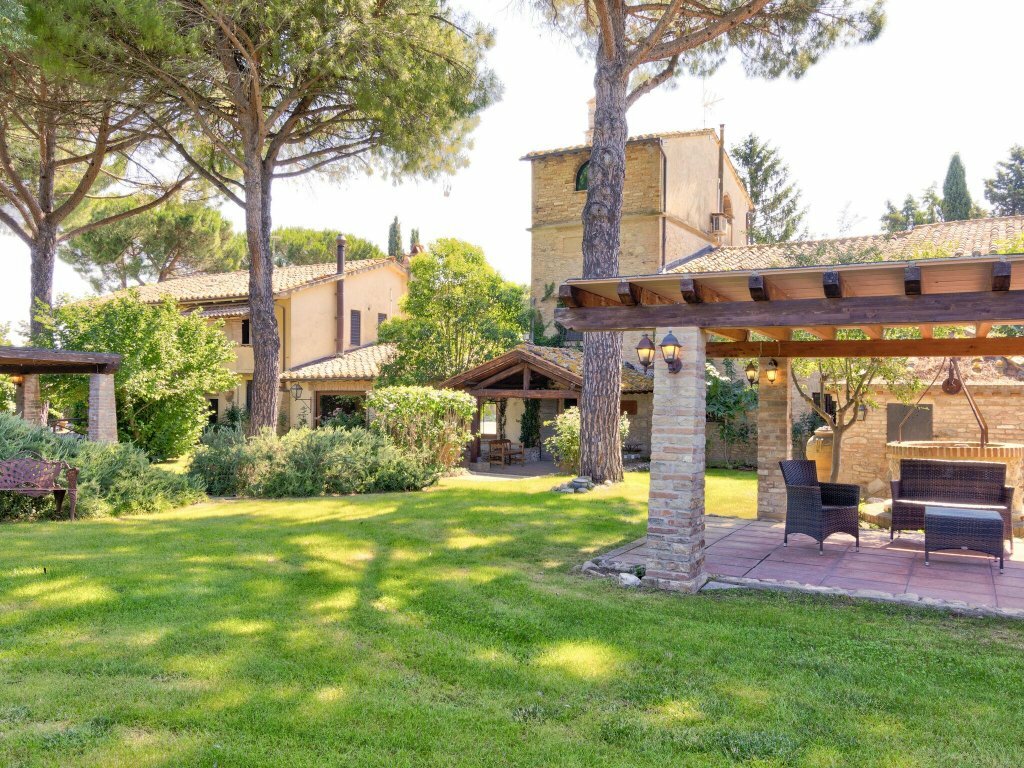 Hotel Belvilla by Oyo Allium, Umbria, photo