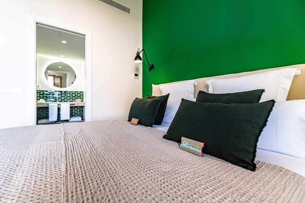 Фото Отель Samaritana Suites
