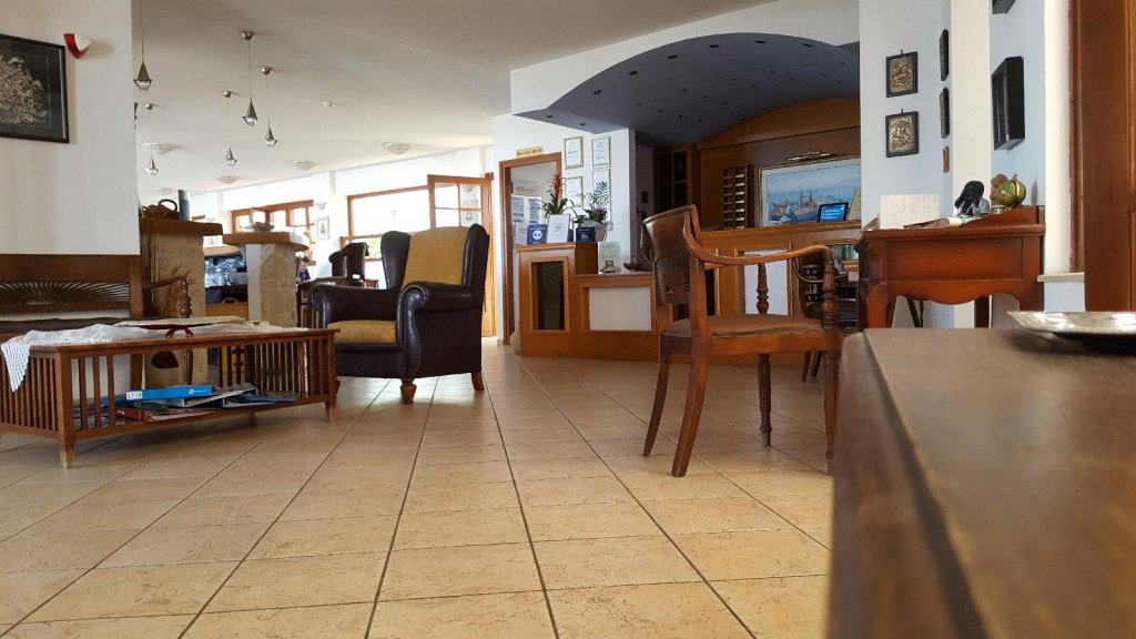 Фото Amazones Sun Studios