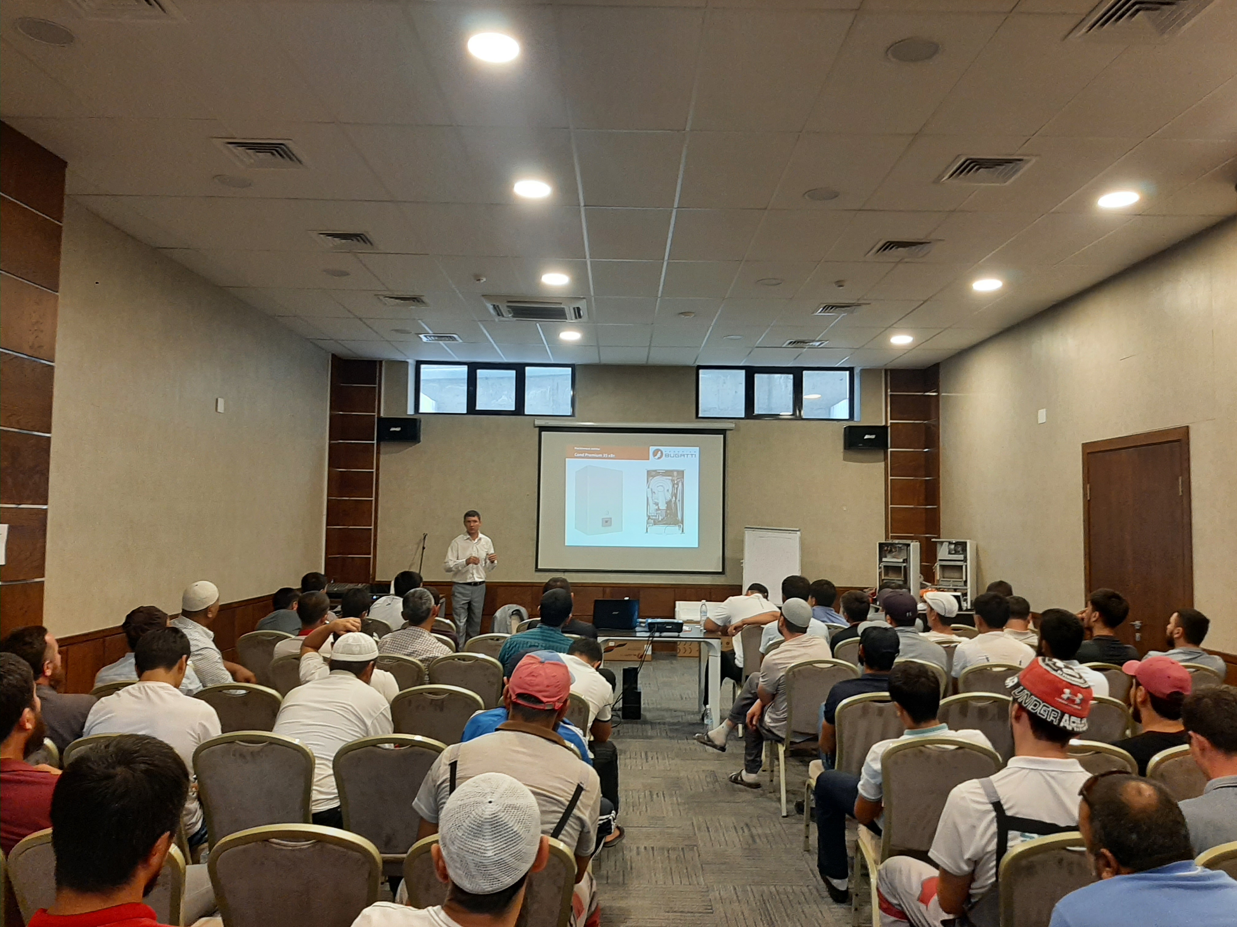 Фото Classic Hotel