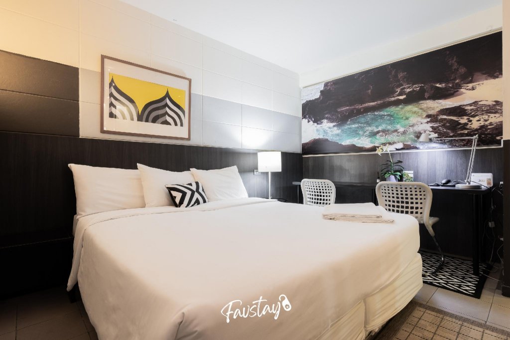 Фото Sathorn Terrace Apartment