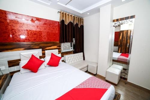 Фото Oyo 18651 Hotel Sharda