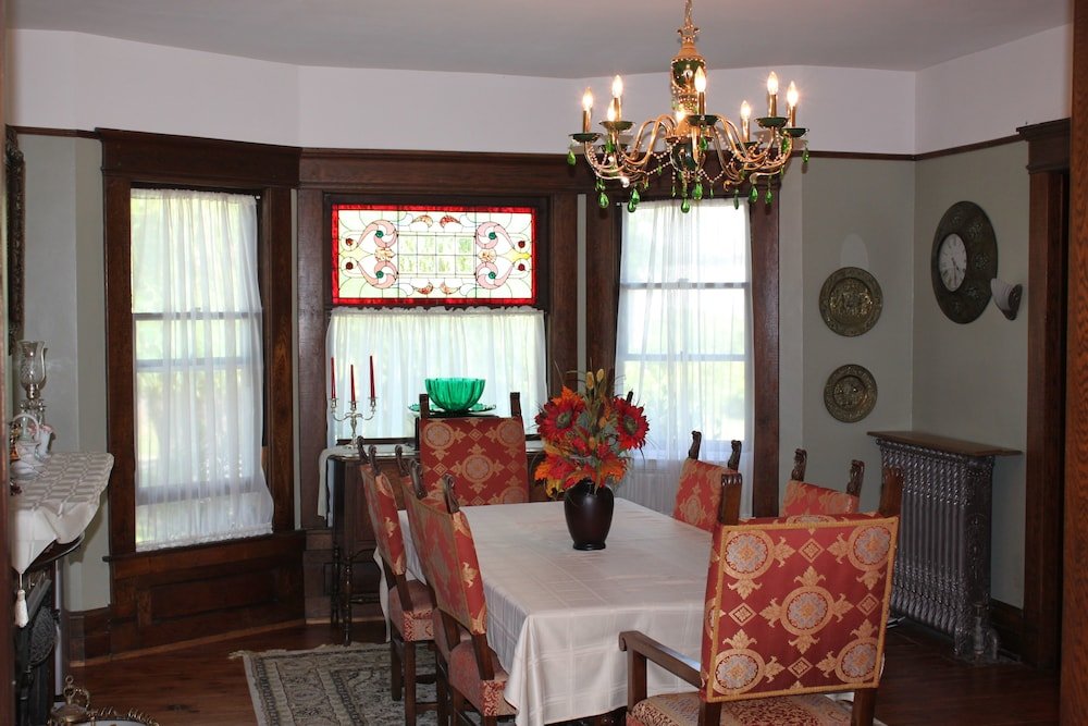 Фото Green Oaks Bed and Breakfast