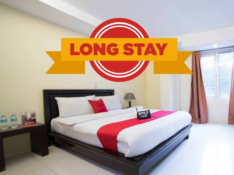 Гостиница RedDoorz Plus @ Ruby Las Pinas Weekly Stay