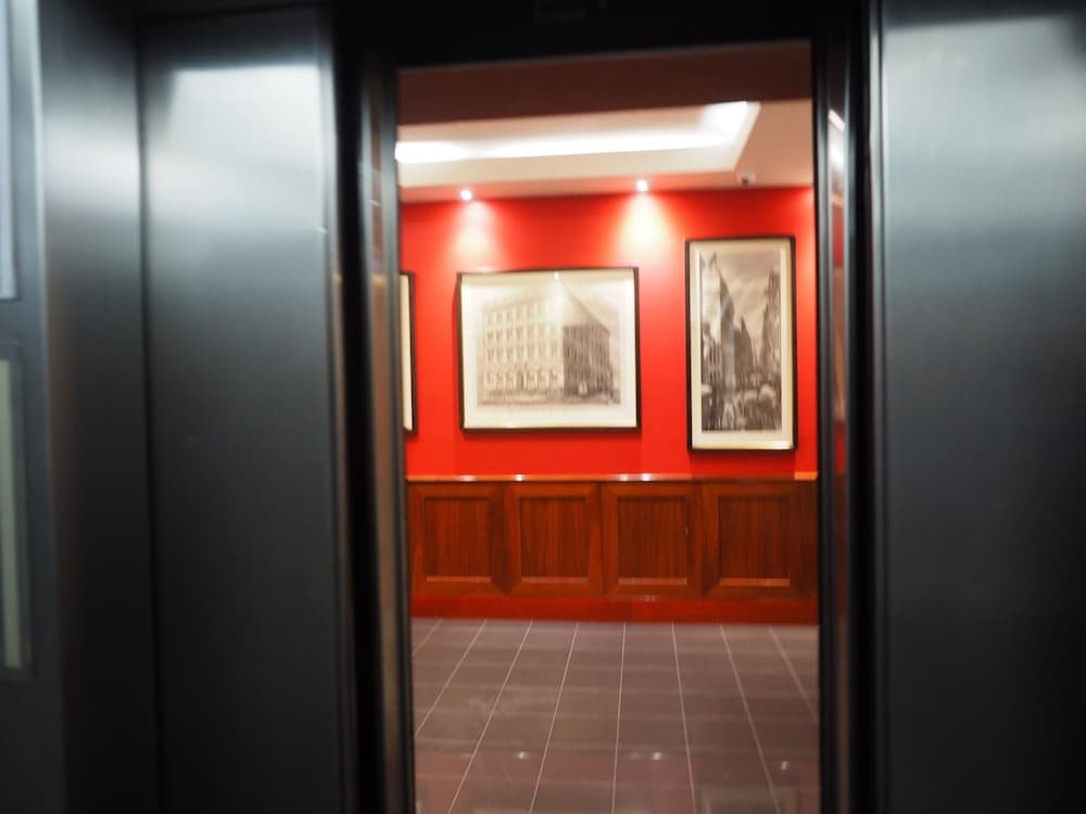 Фото Flinders Street Apartments