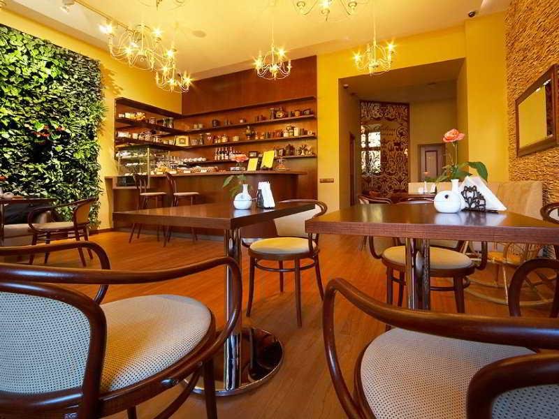 Фото Отель Garden Palace