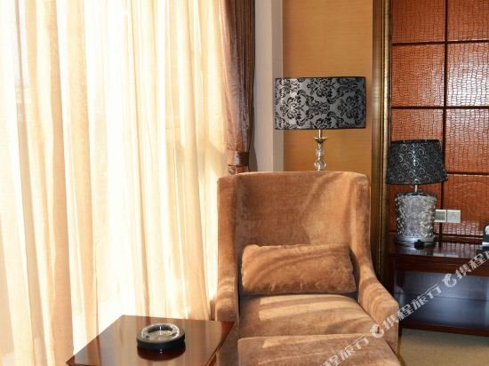 Фото Days Hotel & Suites by Wyndham Hengan Chongqing