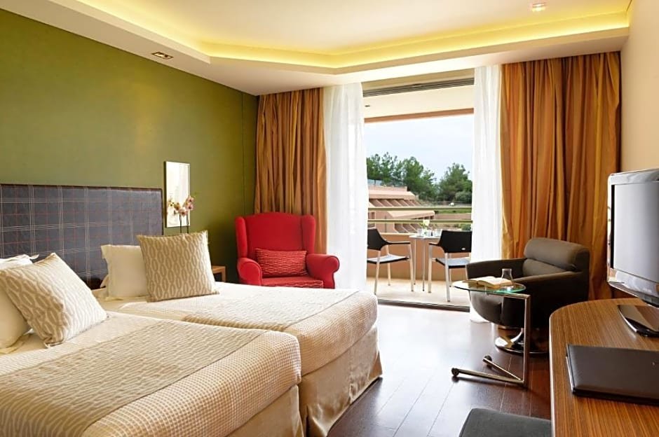 Фото Royal Paradise Beach Resort & SPA