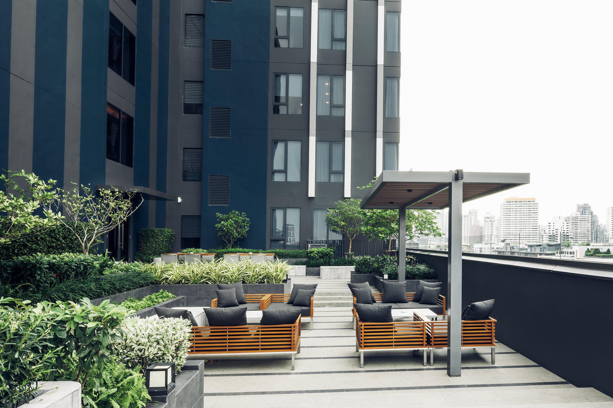 Фото Staybridge Suites Bangkok Thonglor - Sha Extra Plus