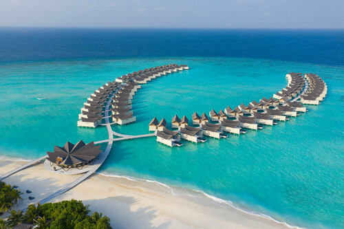 Гостиница Mcvenpick Resort Kuredhivaru Maldives