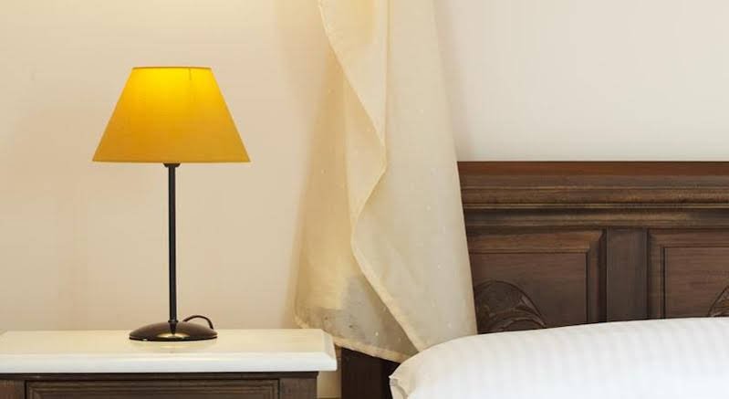 Фото Hotel Nikolas