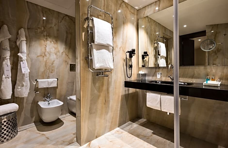 Фото Hotel The Square Milano Duomo