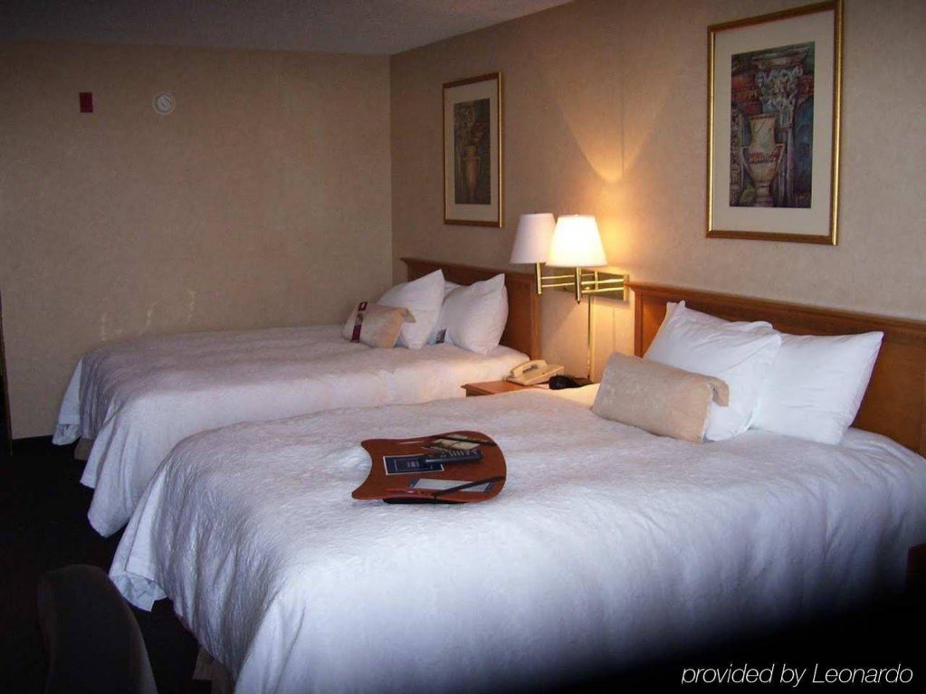 Фото Hampton Inn Salina