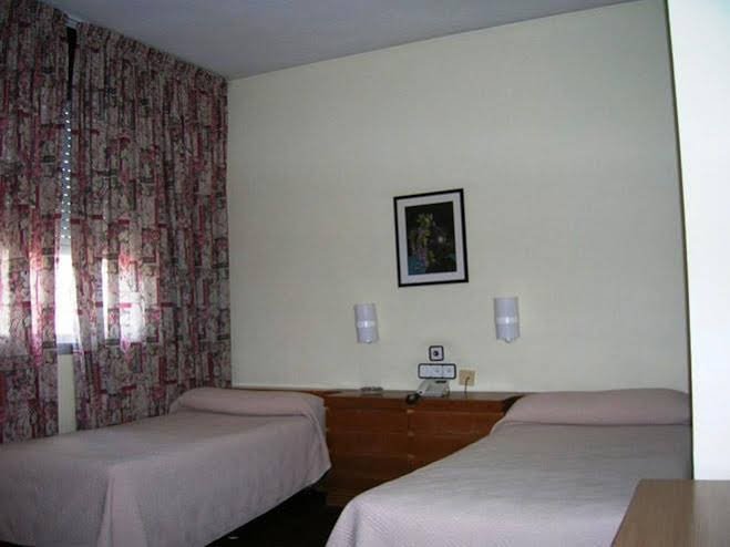 Фото Aparthotel Augusta Barcelona