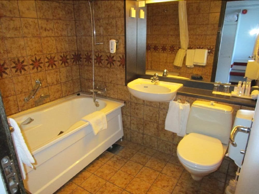 Фото Dronningen Hotel