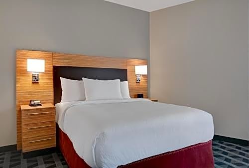 Фото TownePlace Suites by Marriott Indianapolis Downtown