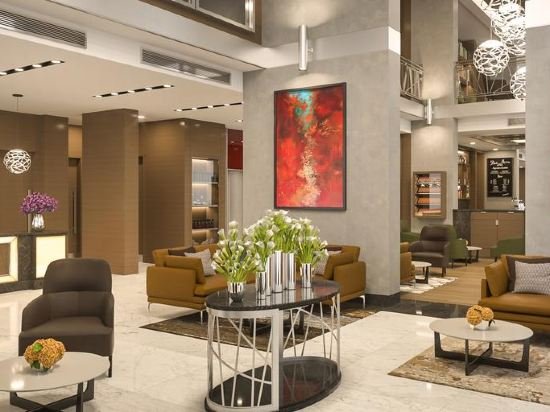 Фото Tbilisi Saburtalo Hotel by Mercure