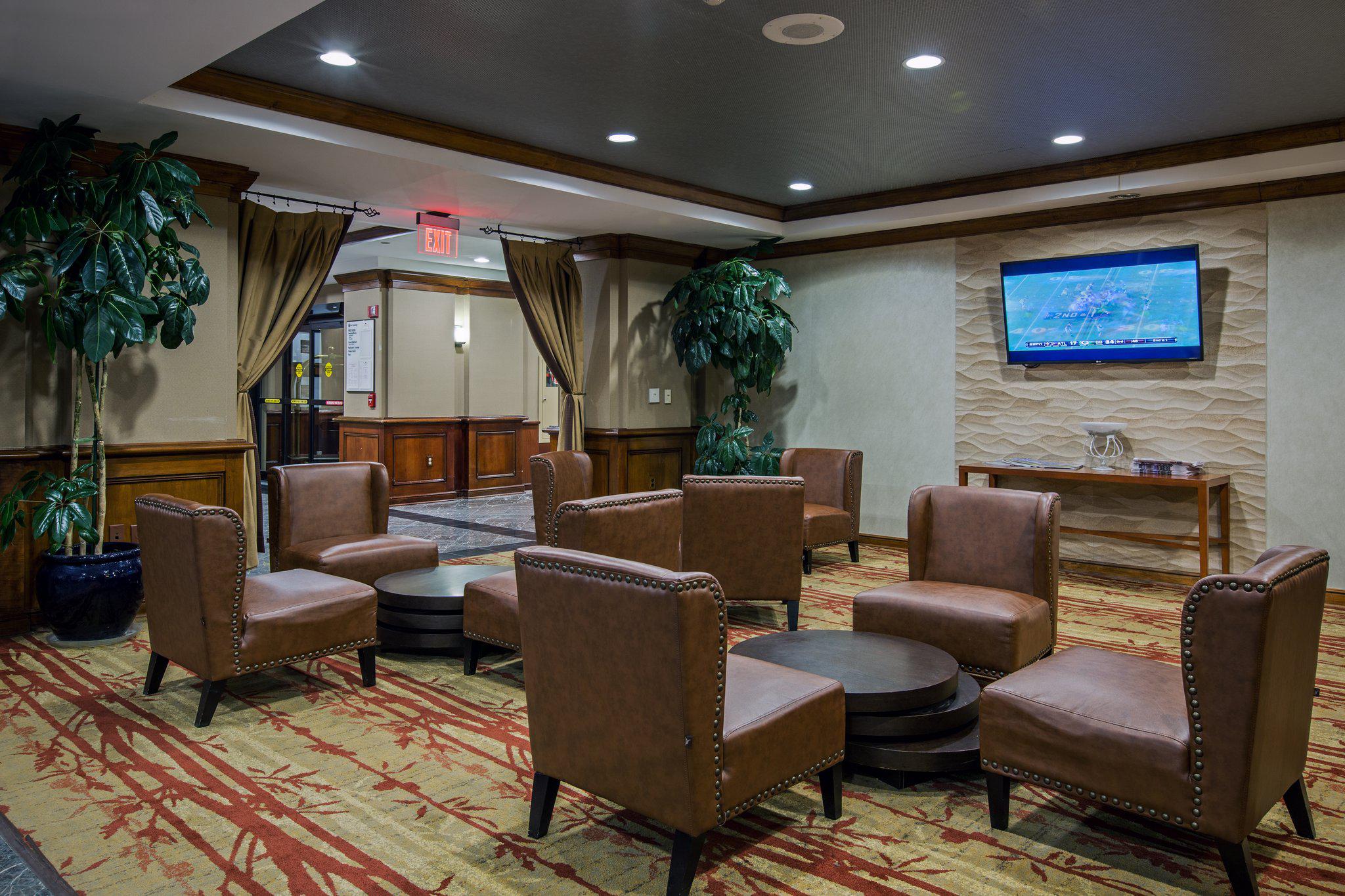 Фото Crowne Plaza Newark Airport, an Ihg Hotel