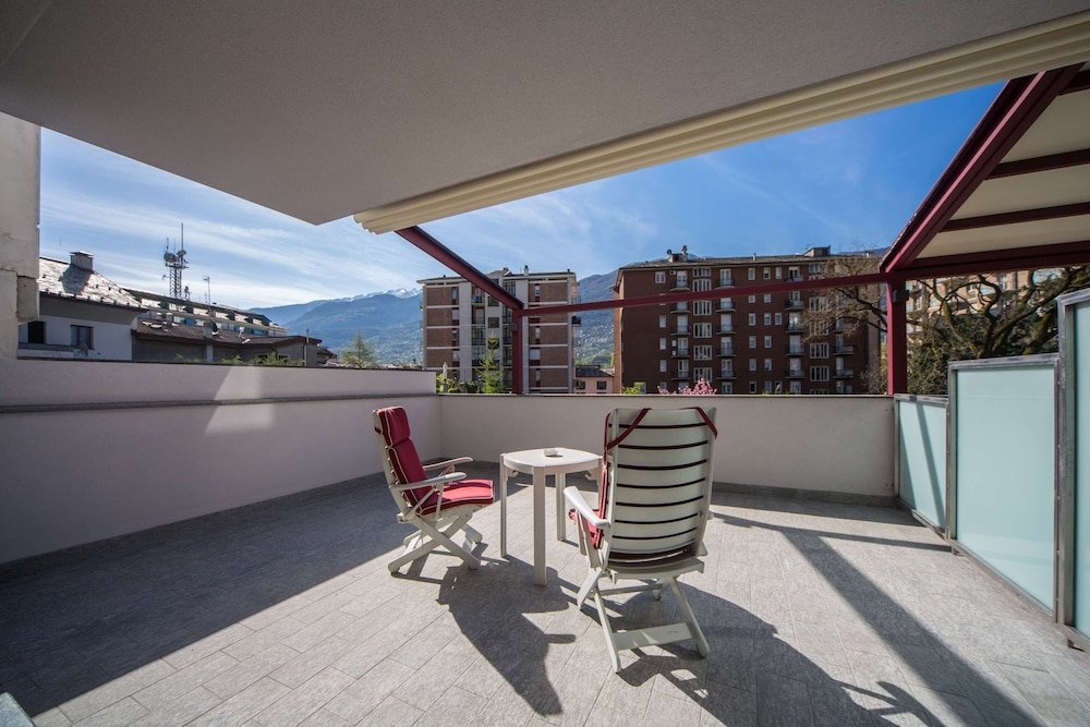 Фото Piazzi House