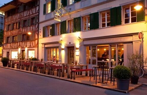 Внешний вид отеля Hotel Goldener Stern - contactless check-in в Люцерне, фото 1