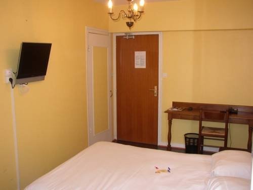 Фото Brit Hotel Mâcon Centre Gare