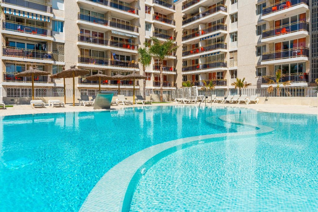 Фото Rentalmar Salou Playa Family Suites & Pool