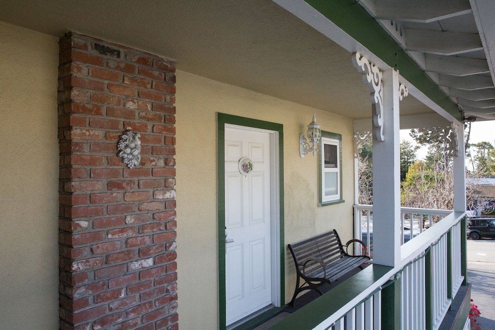 Фото Carmel Inn And Suites