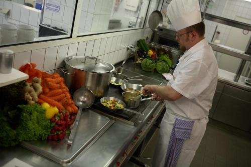 Фото Hotel Niedersaechsischer Hof