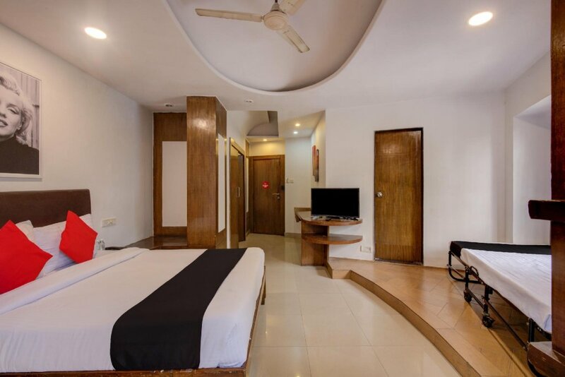 Гостиница Capital O 77295 Hotel Bansidhar Bhuvan в Мумбаи