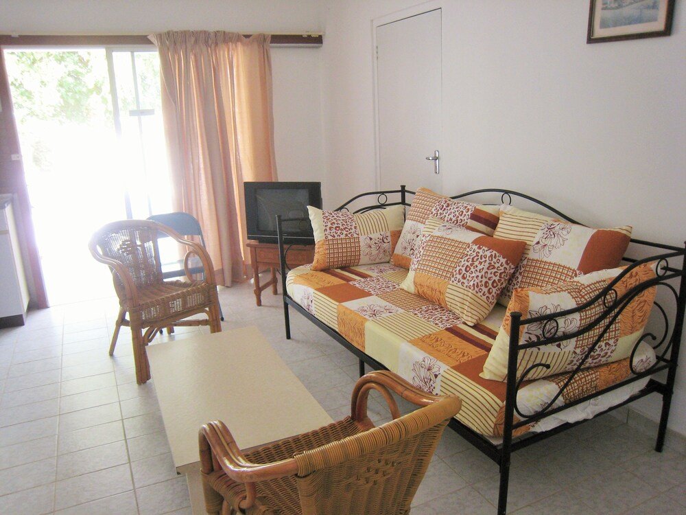 Фото Alablanca Apartments, Residents Inn