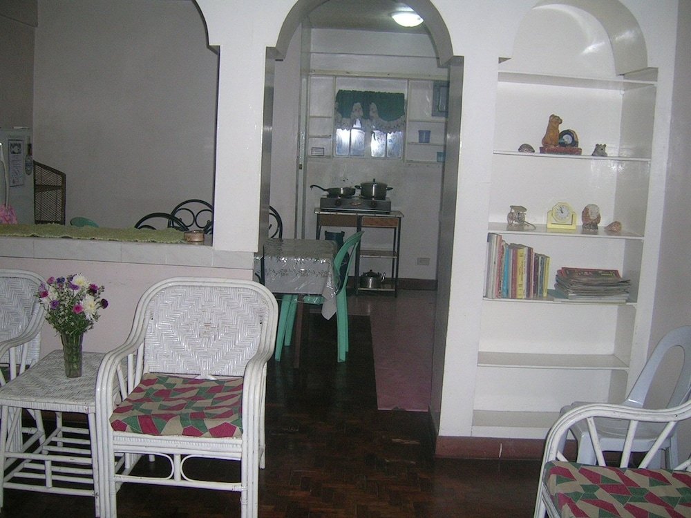 Фото 3br Unit 2 Jefrell Apartments