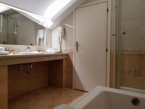 Фото National Palace Hotel