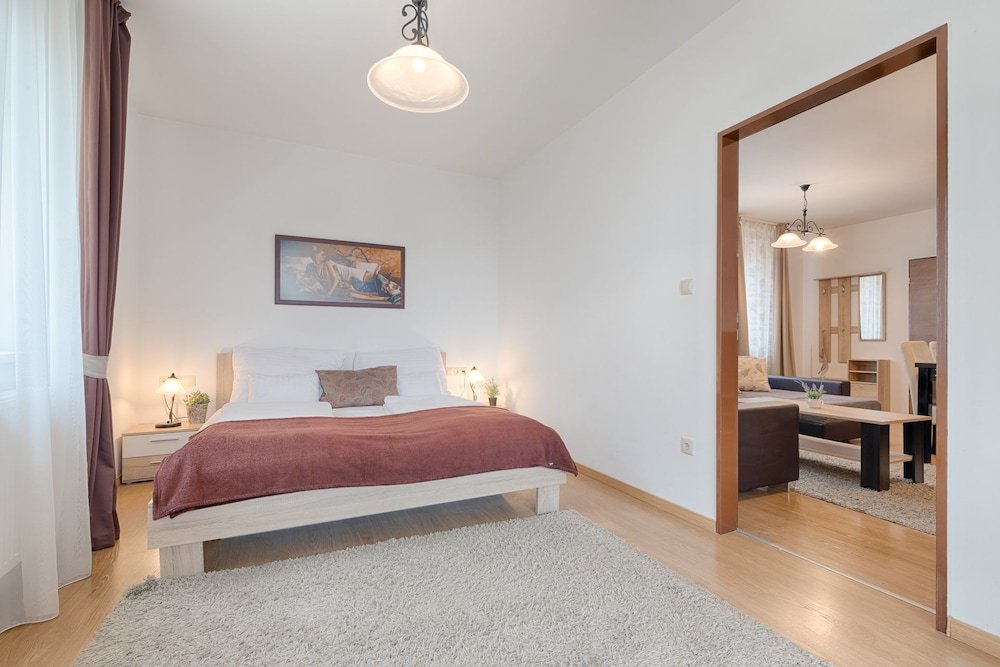 Фото Fortuna 7 Apartments