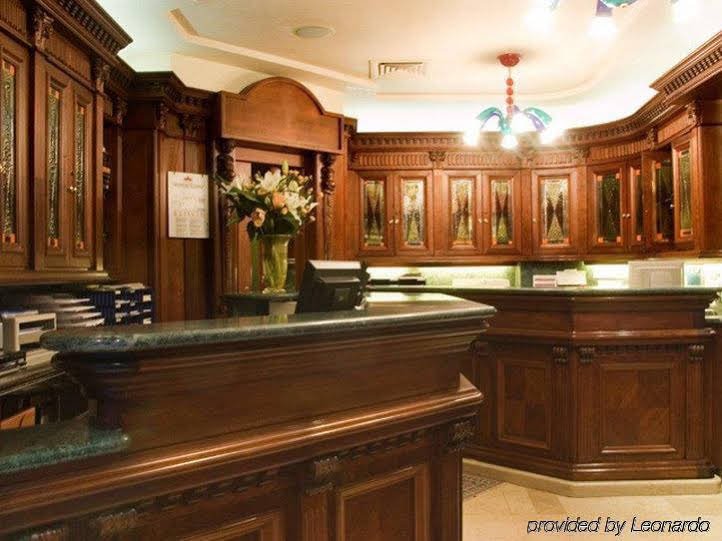 Фото Torre dell'Orologio Suites