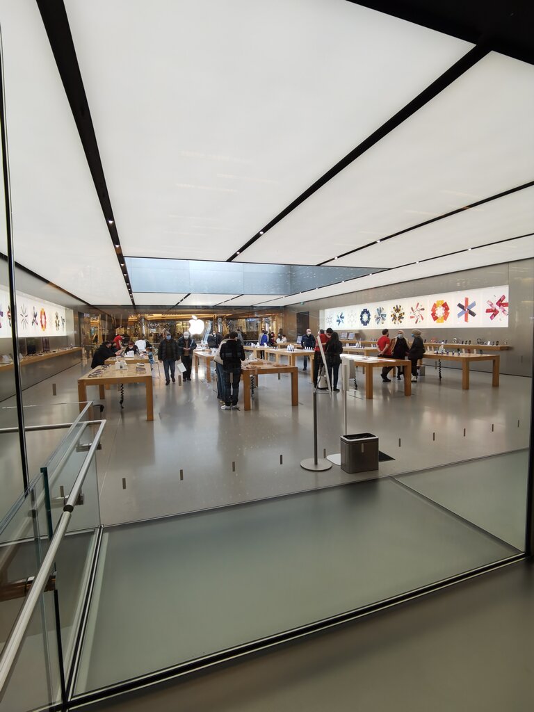 Elektronik eşya mağazaları Apple Store, Beşiktaş, foto