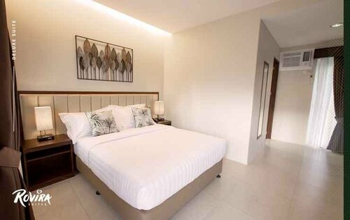 Гостиница Rovira Suites в Думагете