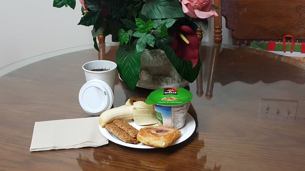 Фото Express Inn & Suites