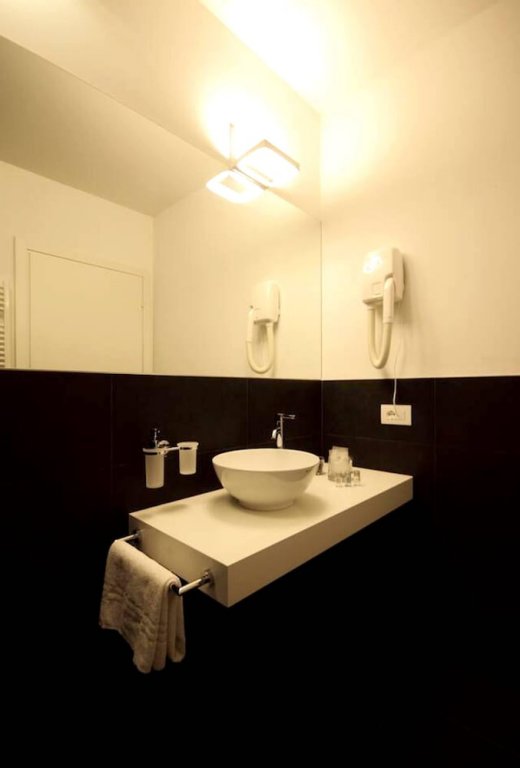 Фото DiMoras House