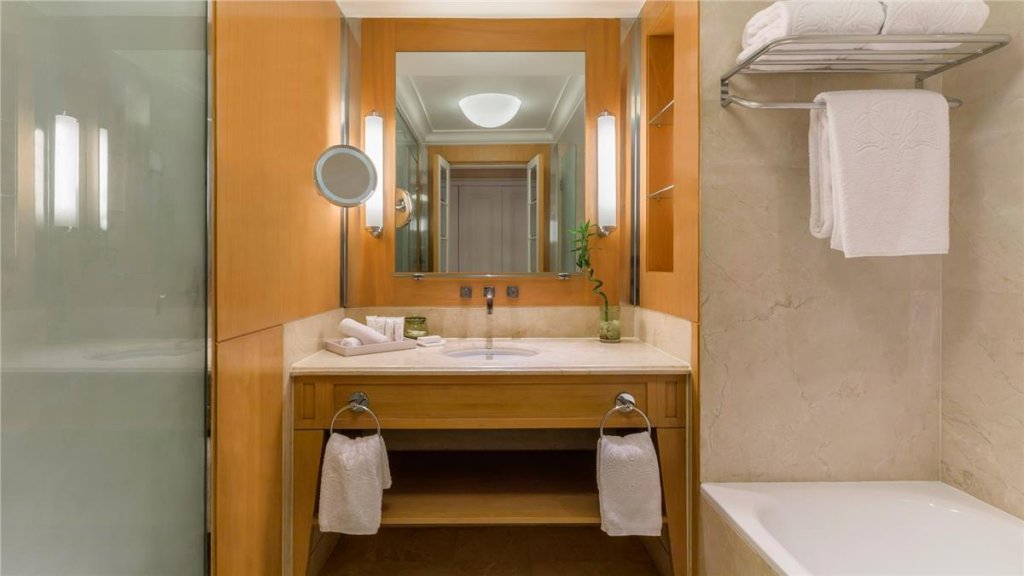 Фото Kempinski Nile Hotel Cairo